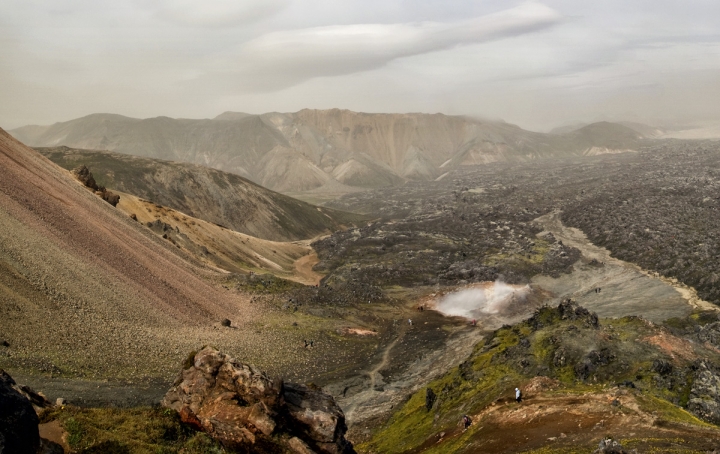 Una strada di lava di Andrea Izzotti