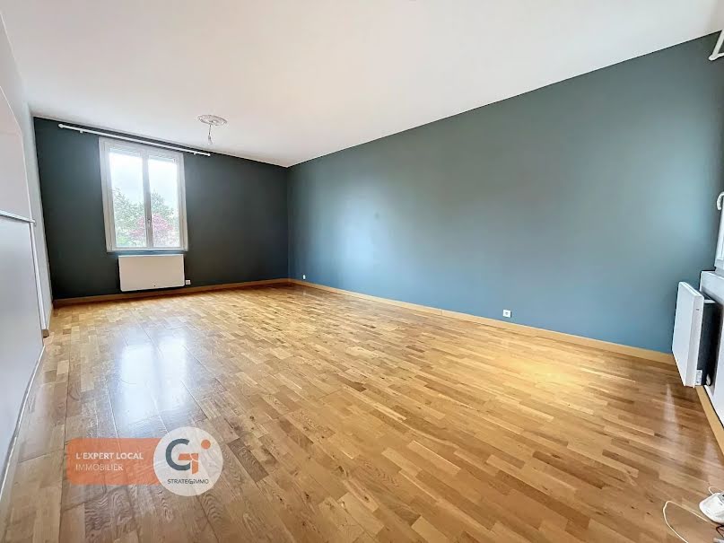 Location  appartement 3 pièces 95.19 m² à Bonsecours (76240), 995 €