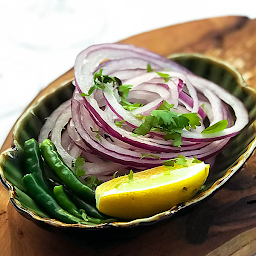 Lachcha Pyaaz Salad