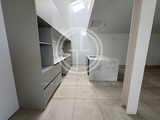 Maison avec piscine et terrasse 5