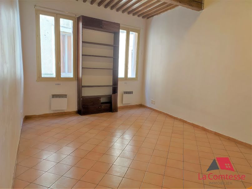 Location  appartement 1 pièce 27.2 m² à Aix-en-Provence (13090), 505 €