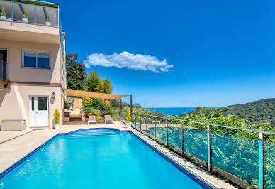 Maison avec jardin et terrasse 2