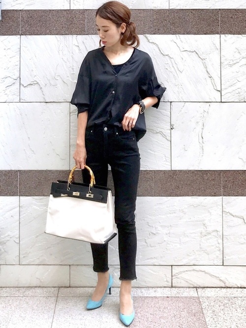 最新 夏の黒スキニーコーデ特集 シンプルでこなれ感のある着こなしテク Trill トリル