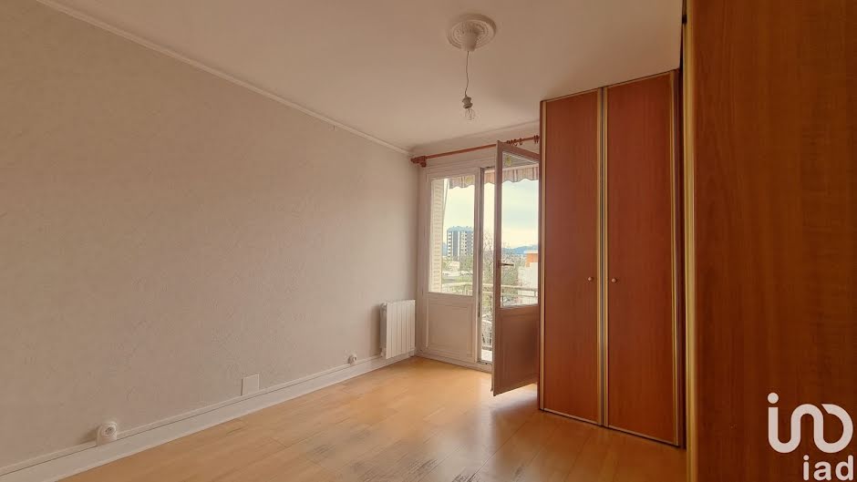 Location  appartement 3 pièces 58 m² à Grenoble (38000), 725 €