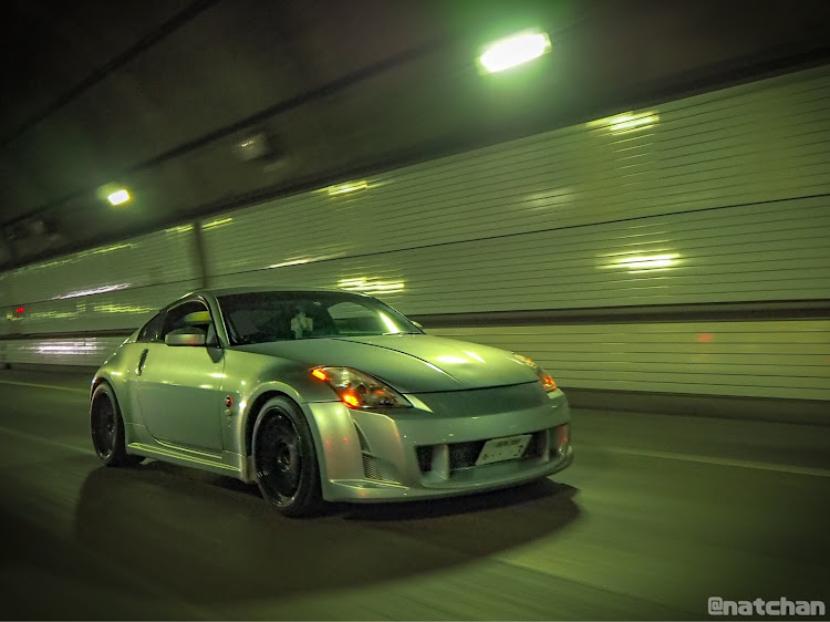 フェアレディZのフェアレディZ・Z33・350z・トンネル撮影に関するカスタム事例の投稿画像2枚目