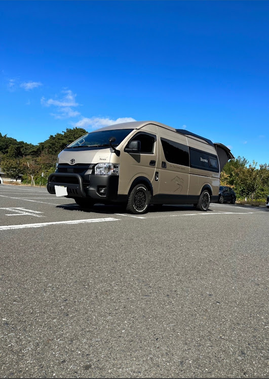ハイエース スーパーロングの＃キャンピングカー・ハイエーススーパーロング・ダーウィンQ3・松島離宮・駐車場に困るに関するカスタム事例の投稿画像1枚目