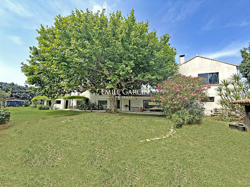 Maison avec piscine et jardin 4