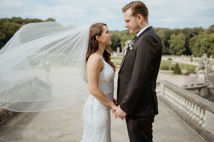 Fotografo di matrimoni Lisa Schulz (studiocari). Foto del 8 ottobre 2023