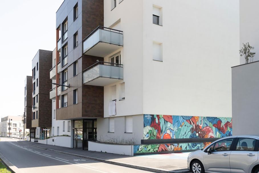 Location  appartement 3 pièces 67 m² à Saint-egreve (38120), 998 €