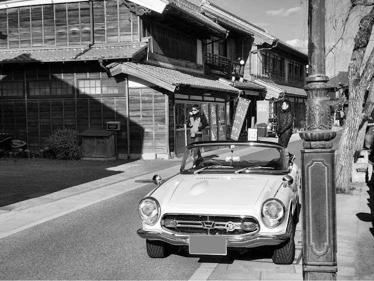 S800のモノクロ祭り便乗・コロナウイルスに負けるなに関するカスタム事例の投稿画像2枚目