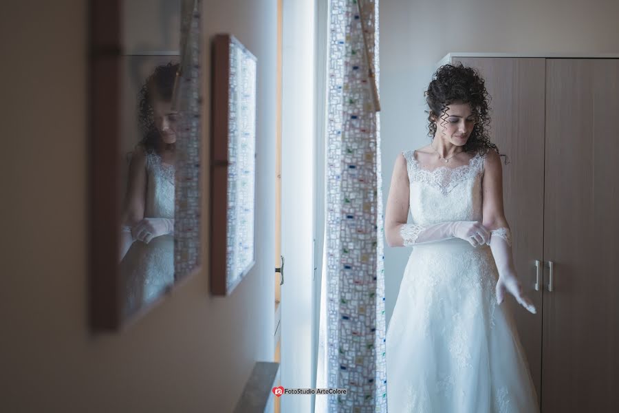 Fotógrafo de casamento Paolo Berzacola (artecolore). Foto de 4 de fevereiro 2017