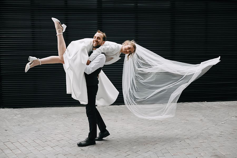 Fotógrafo de casamento Vladimir Luzin (satir). Foto de 1 de fevereiro 2022