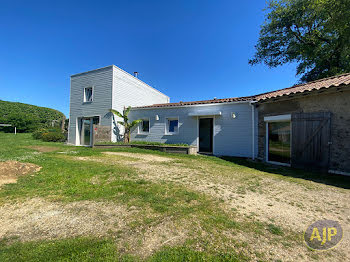 maison à Port-Saint-Père (44)