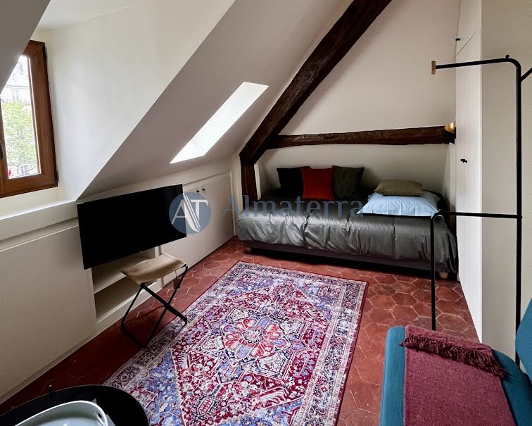 Location meublée appartement 1 pièce 26 m² à Paris 7ème (75007), 1 200 €