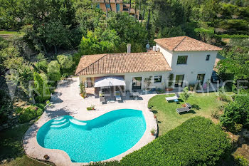 villa à Mougins (06)