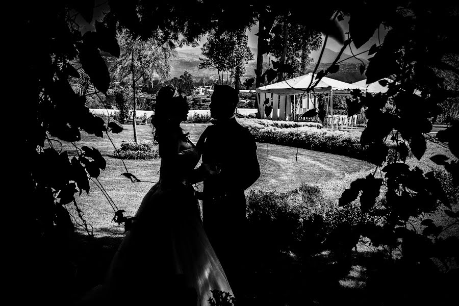 Wedding photographer Diego Granja (weddingimagesec). Photo of 12 July 2018