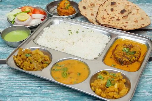 Normal Chicken Thali