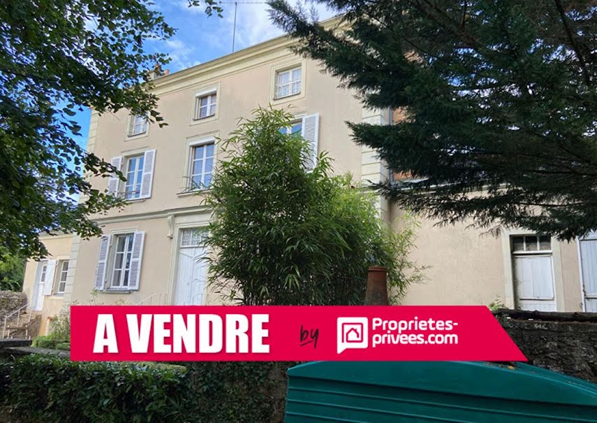 Vente maison 10 pièces 231 m² à Sable-sur-sarthe (72300), 457 556 €