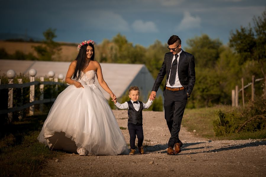 Wedding photographer Marta Golea (martagolea). Photo of 8 August 2021