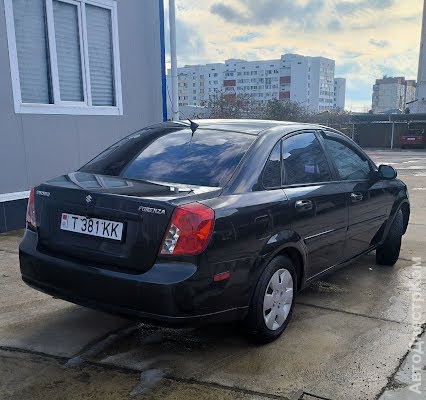 продам авто Suzuki Forenza Forenza фото 3