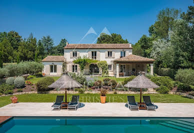 Maison avec piscine et terrasse 20