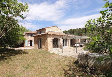 Villa with pool and terrace 4