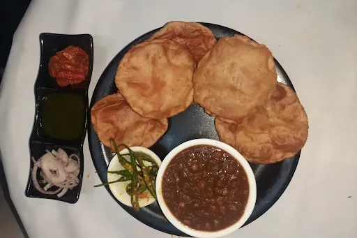 Chole Poori [1 Plate]