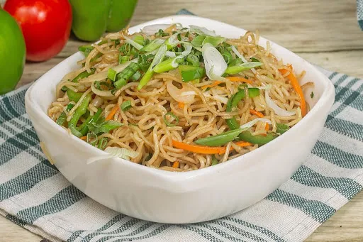 Veg Hakka Noodles