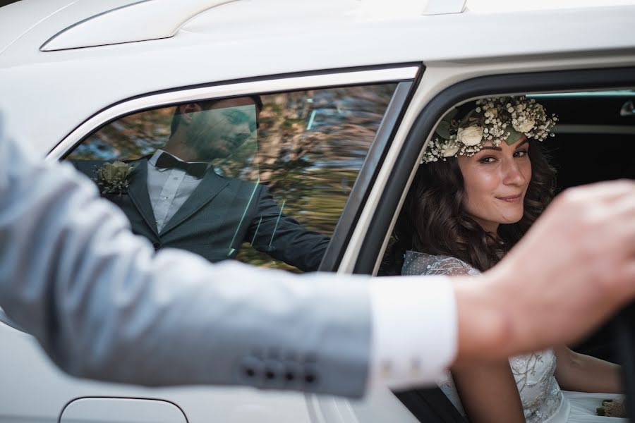 Fotografo di matrimoni Lucas Georgiev (c3c0). Foto del 6 novembre 2019