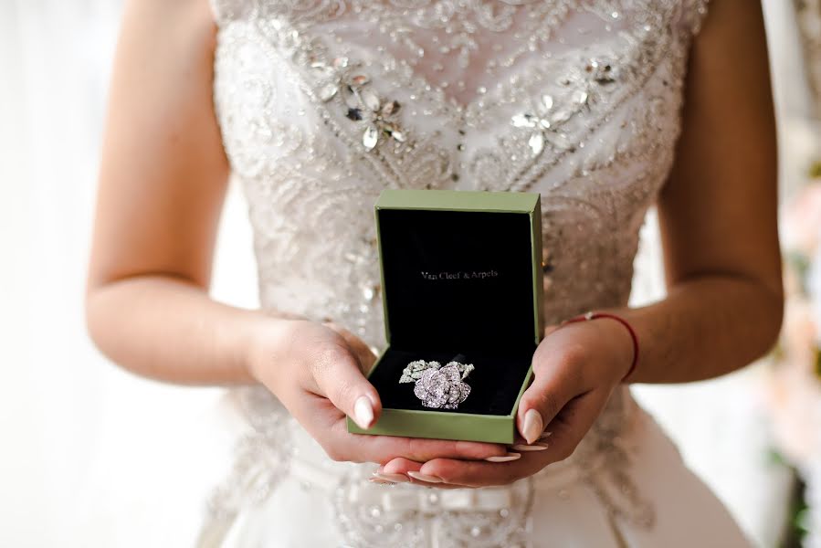 Fotógrafo de casamento Ellina Serikova (serikovafoto). Foto de 25 de abril 2019