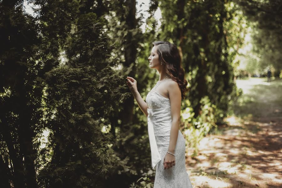 Fotógrafo de casamento Serezha Gribanov (sergeygribanov). Foto de 26 de agosto 2014