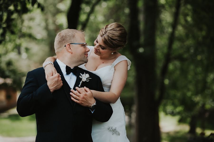 Fotografo di matrimoni Courtney Pike (barephotography). Foto del 5 giugno 2019