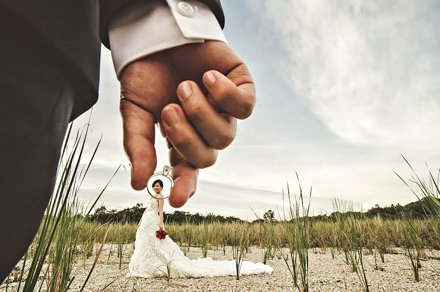 Fotógrafo de casamento Hendra Lesmana (hendralesmana). Foto de 21 de dezembro 2015