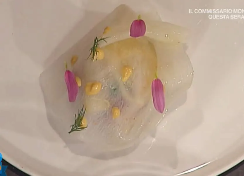 Tonno, mandorle, limone di pane e daikon