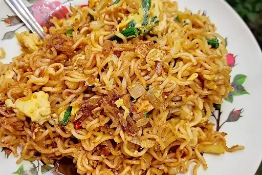 Egg Maggi [2 Eggs]