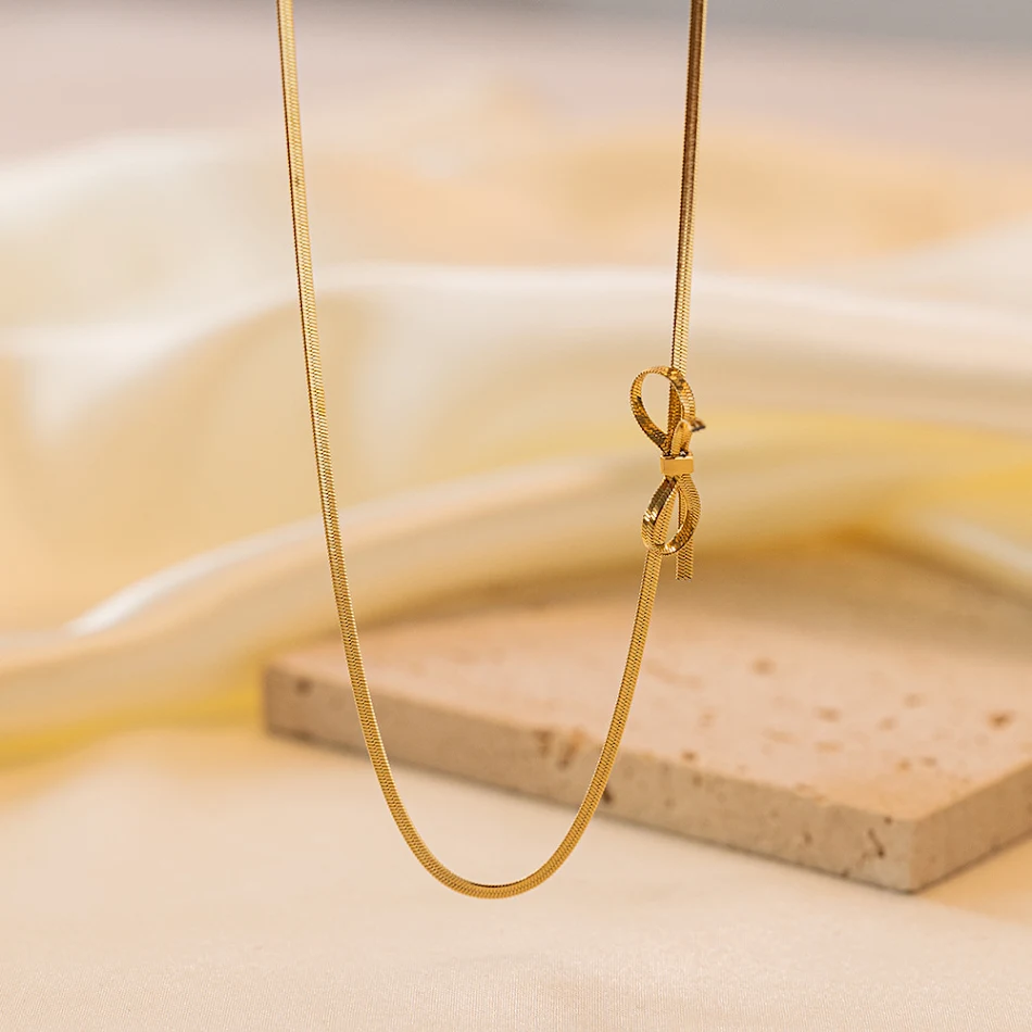 Collier Minimaliste avec Nœud Papillon pour Femme
