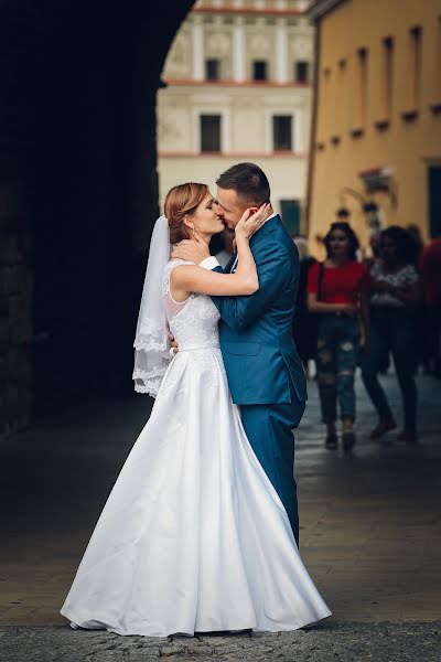 Fotografo di matrimoni Adam Abramowicz (fotostrobi). Foto del 16 gennaio 2018