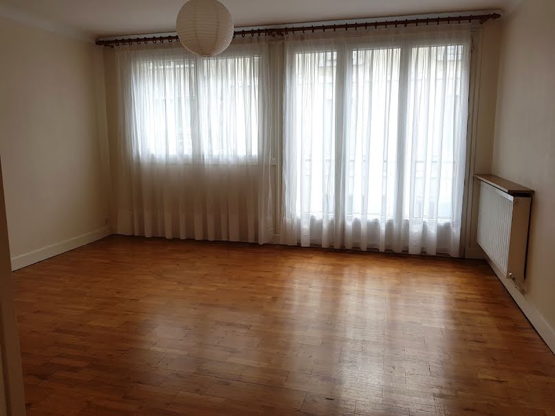 Vente appartement 3 pièces 61 m² à Angouleme (16000), 96 000 €