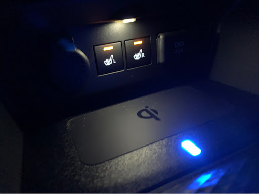 ライズ 10aのライズ トヨタ 置くだけ充電 内装 オプションに関するカスタム メンテナンスの投稿画像 車のカスタム情報はcartune