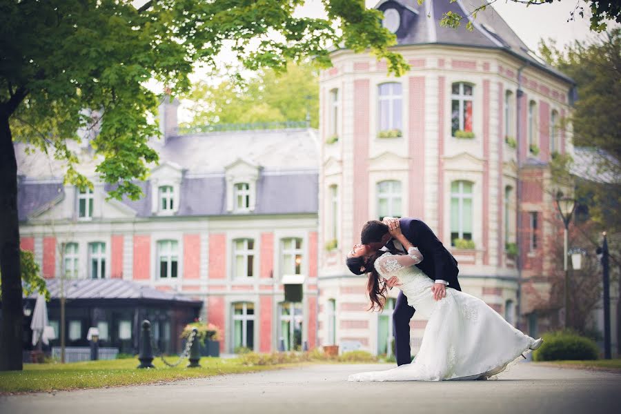 Fotografo di matrimoni Guillaume Wagon (guillaumewg). Foto del 13 aprile 2019