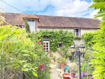 maison à Villeneuve-l'Archevêque (89)