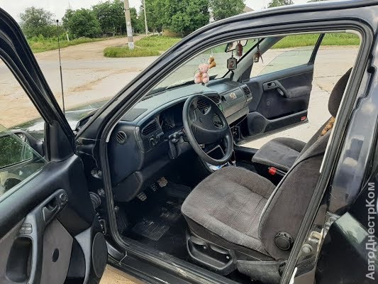 продам авто Volkswagen Vento Vento (1HX0) фото 4