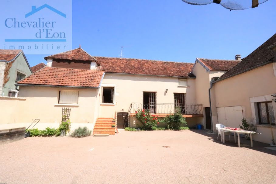 Vente maison 7 pièces 159 m² à Epineuil (89700), 129 800 €