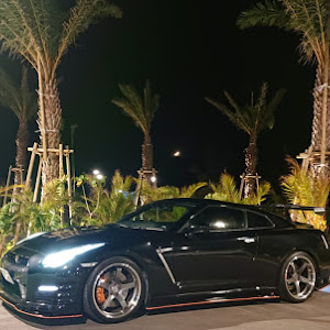 NISSAN GT-R R35