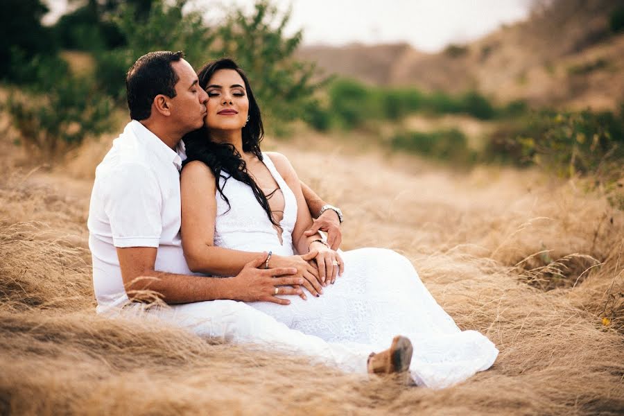 Fotógrafo de casamento Juan Mieles (juanmielesph). Foto de 10 de junho 2020