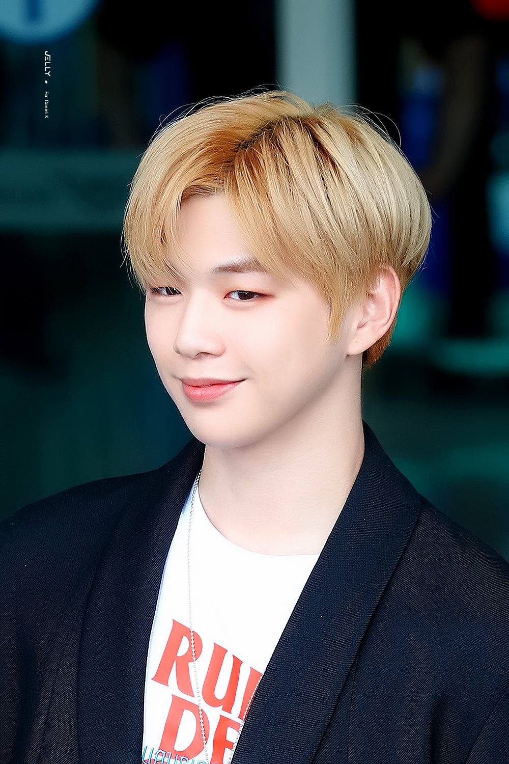 Kang Daniel's Interaction With This Reporter Shows What A True ...