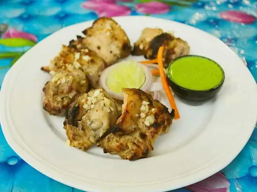 Boneless Chicken Lasooni Kebab [6 Pieces]