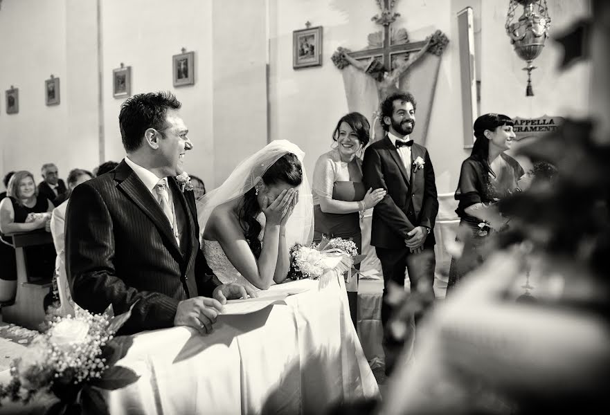 Fotógrafo de casamento Fabrizio Durinzi (fotostudioeidos). Foto de 30 de agosto 2016