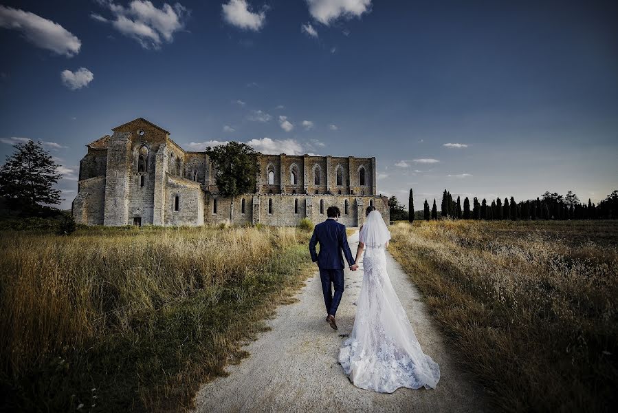 Jurufoto perkahwinan Andrea Pitti (pitti). Foto pada 10 Januari 2020