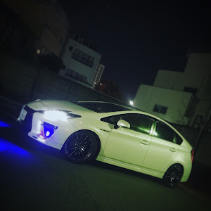 プリウス ZVW30